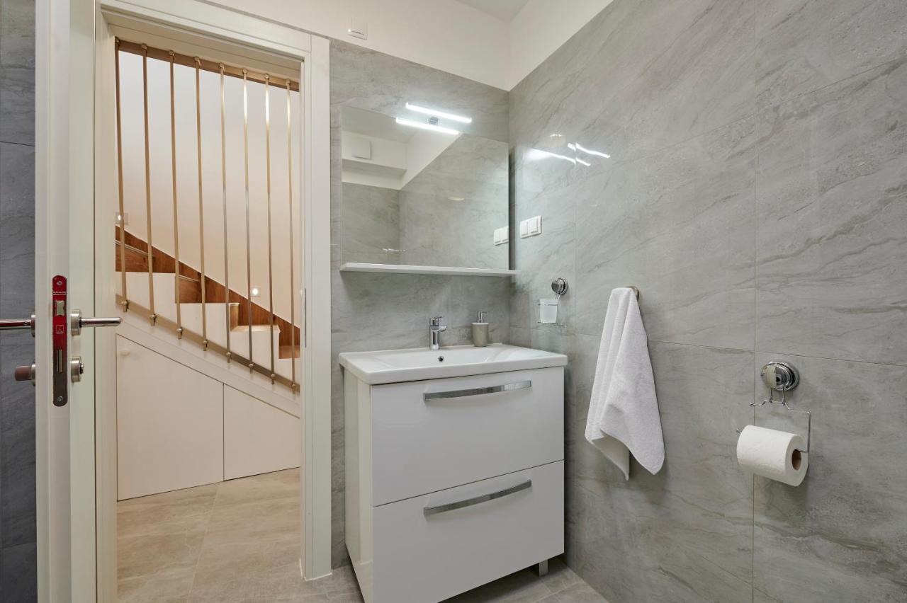 Apartment Gaby 3 Trogir Exterior photo
